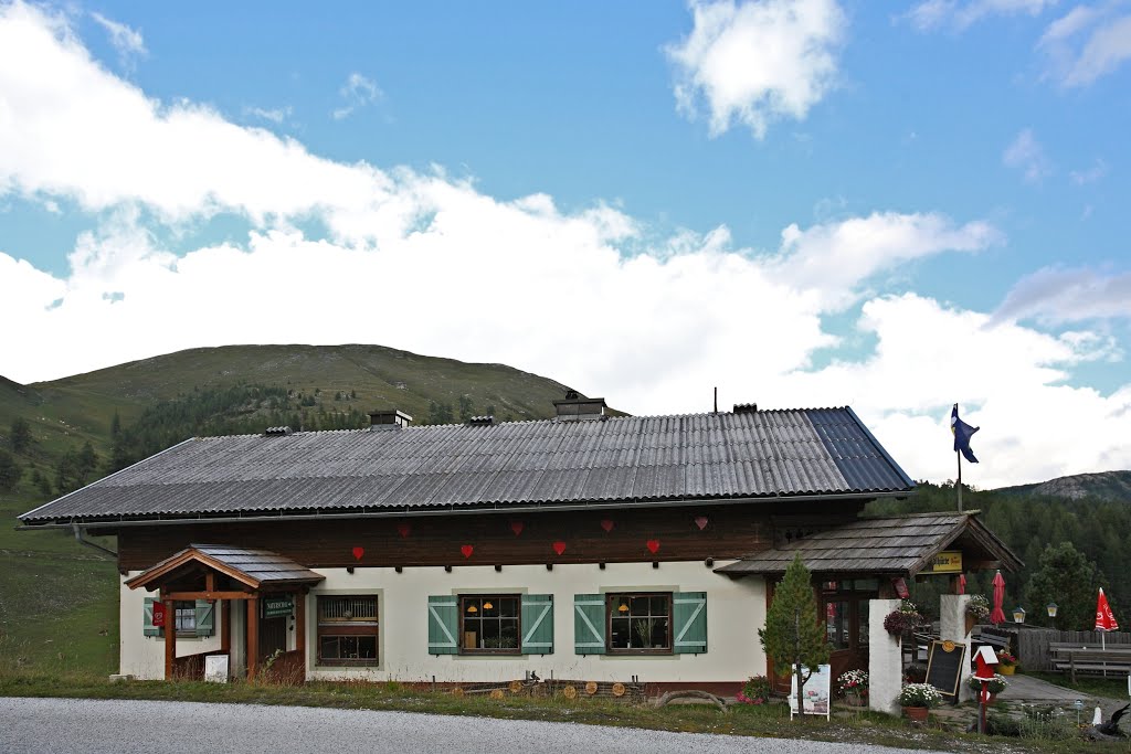 Nockalmstraße Pfandhütte 1860 m by Horst Gryger