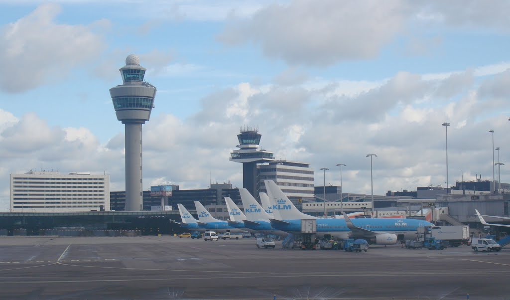 Amsterdam Airport Schiphol 20150729-10 by DutchNija