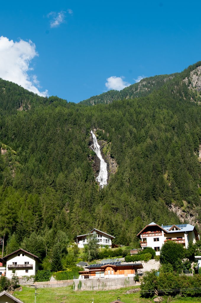 Tumpener wasserfall (Tumpenfall) by Olaf Helwig