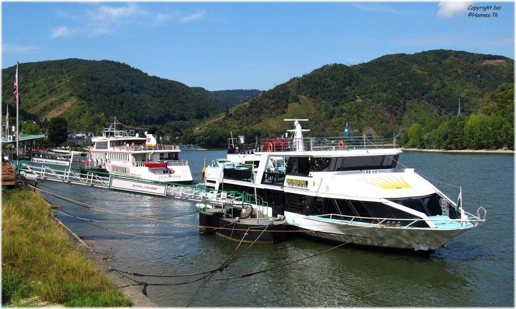 ©H)•08•15 / Boppard am Rhein / LXXII / Ausflugsschiffe by Hannes Th.