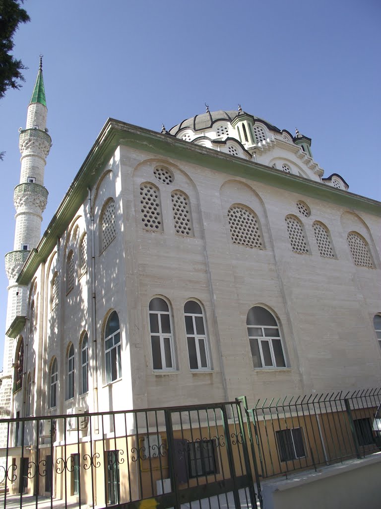 Uşak, Karaağaç, Leyle-i Kadir Camii 3 by Kasım OKTAY