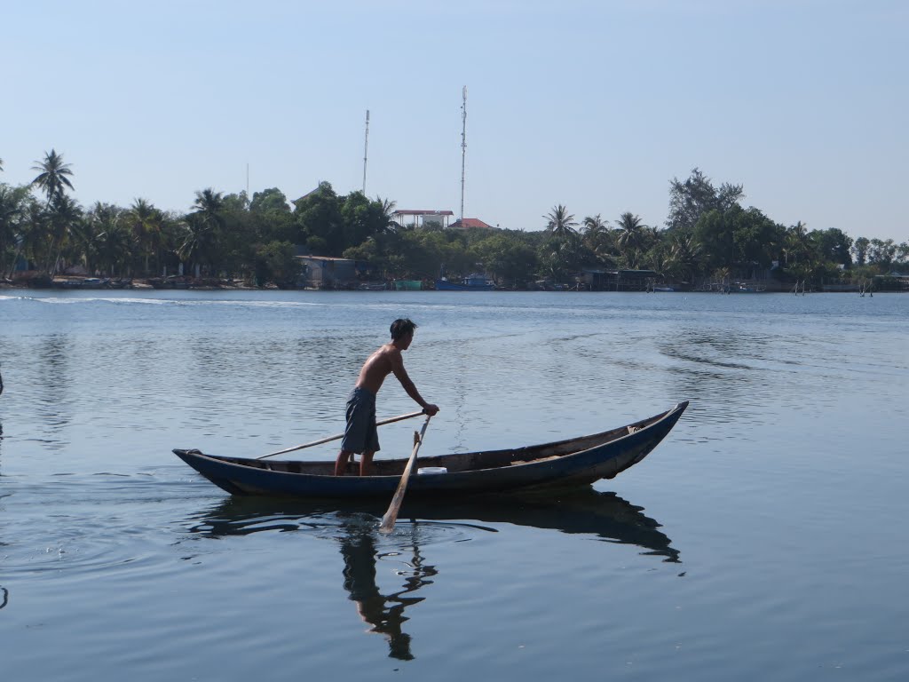 Cam Hải Tây, Cam Lâm, Khánh Hòa, Vietnam by Dần Lê