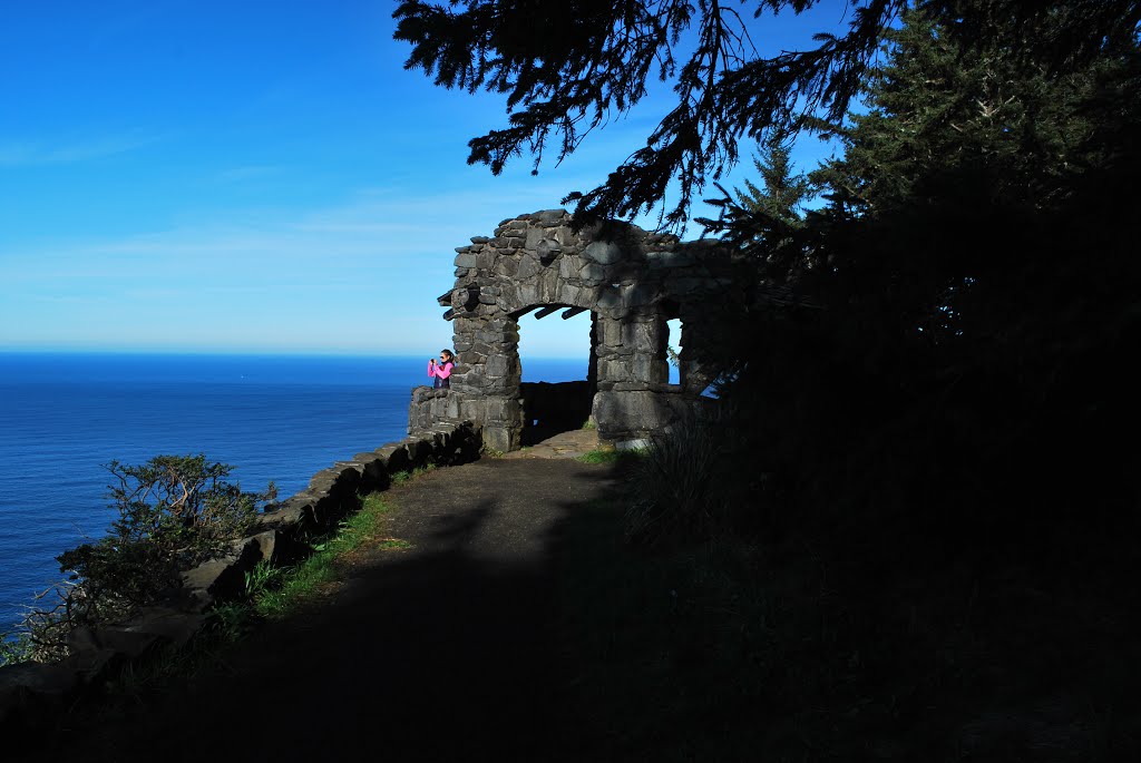 Stone Shelter Viewpoint at Cape Perpetua by Chris Harmon