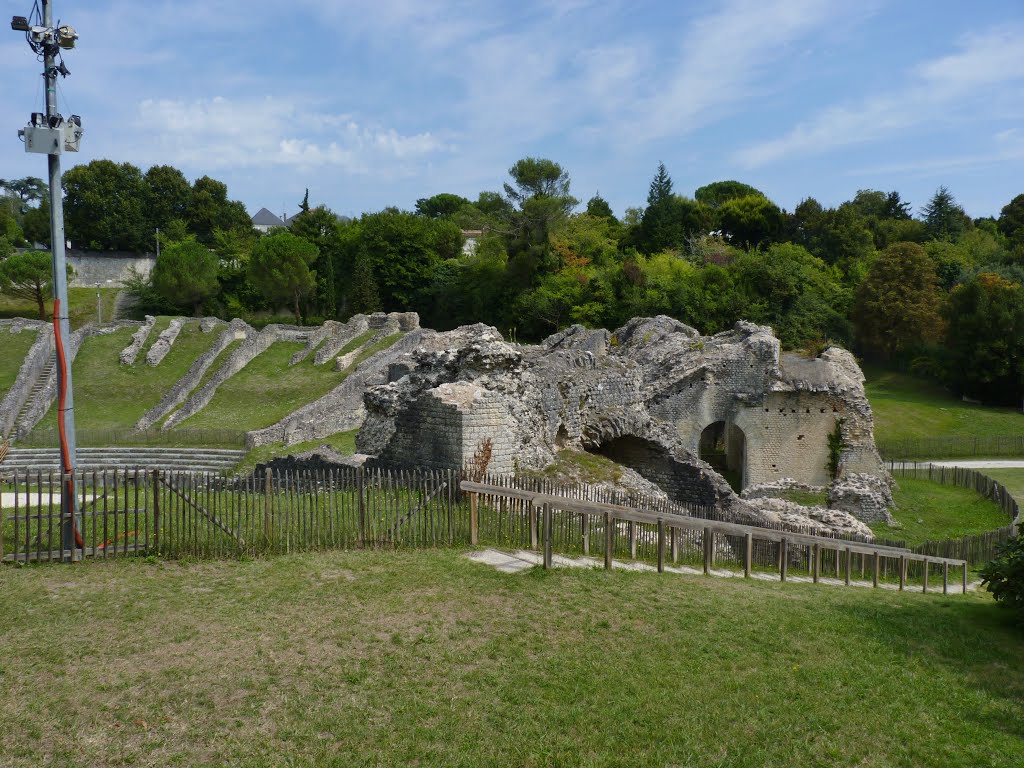 17100 Saintes, France by laurentSnogoogleview…