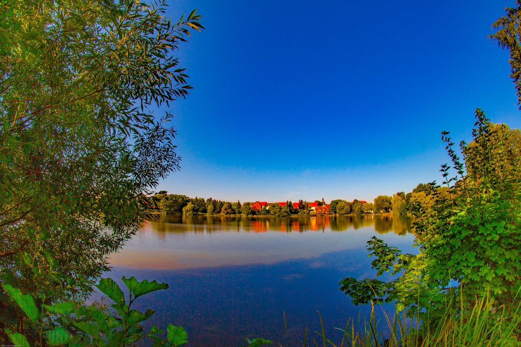 Von hier sieht alles friedlich aus ... ♥ by Boris Gonschorek