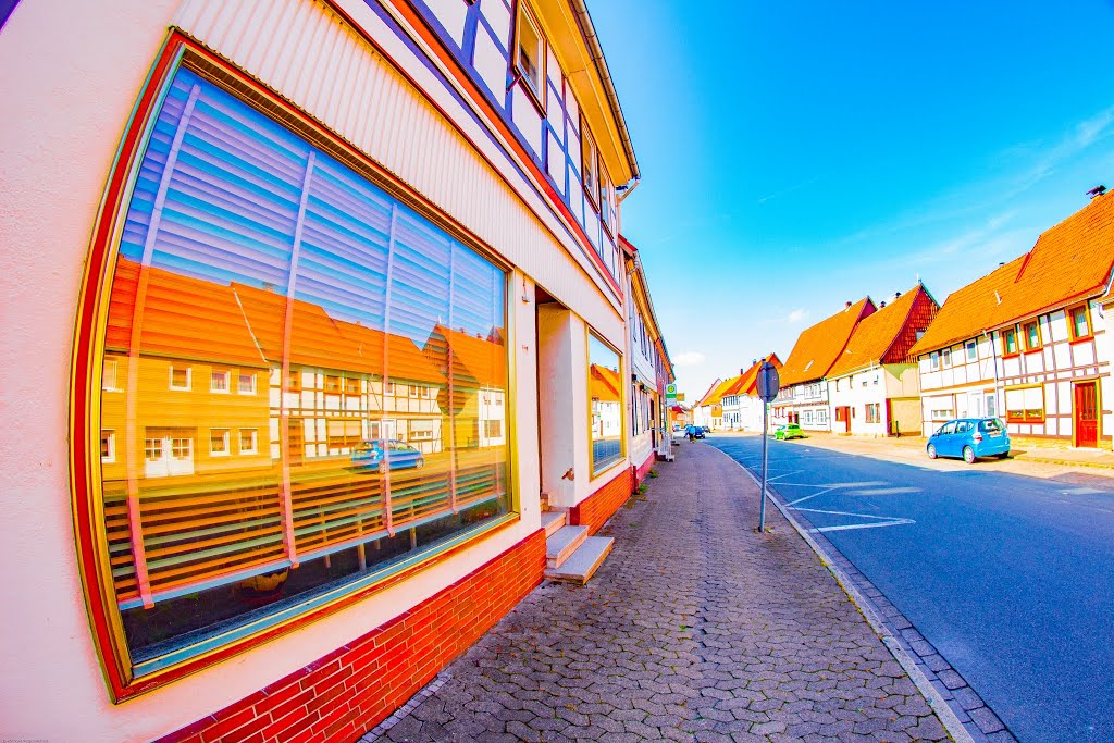 Schaufenster im Spiegelbild der Zeit ... ♥ by Boris Gonschorek