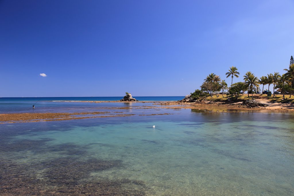 Anse Vata, Nouméa by Takahashi Masaki