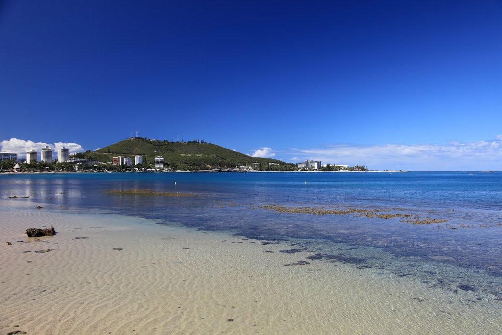 Anse Vata, Nouméa by Takahashi Masaki