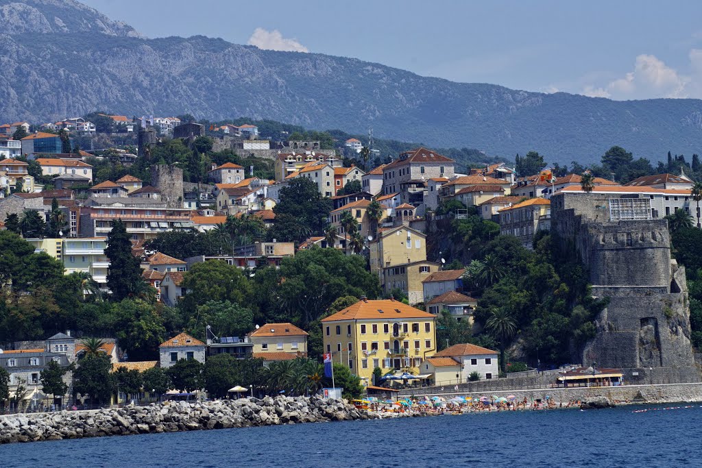 Šetalište Pet Danica, Herceg - Novi, Montenegro by Sergey Bulanov