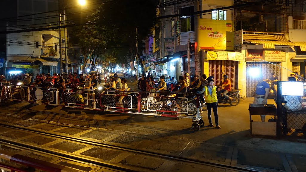 Ho Chi Minh City Thành phố Hồ Chí Minh 城舖胡志明 胡志明市 ホーチミン市 호찌민 시 นครโฮจิมินห์ by Thanh Việt Tiêu (TH…