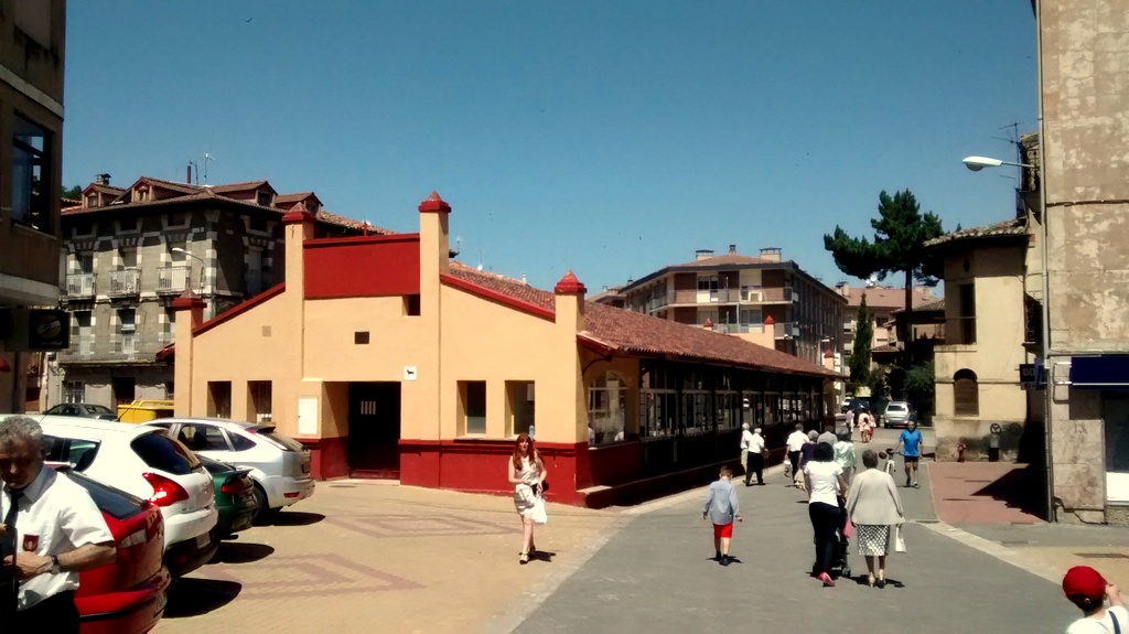 PRADOLUENGO (BURGOS) EL MERCADO MUNICIPAL, DEL AÑO 1.928 by JOSE LUIS OROÑEZ