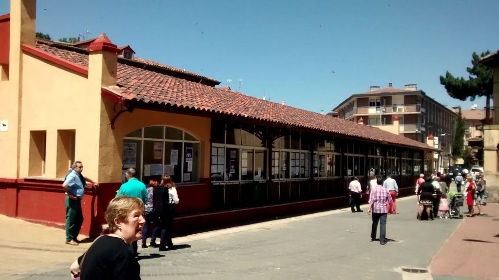 PRADOLUENGO (BURGOS) MERCADO MUNICIPAL by JOSE LUIS OROÑEZ