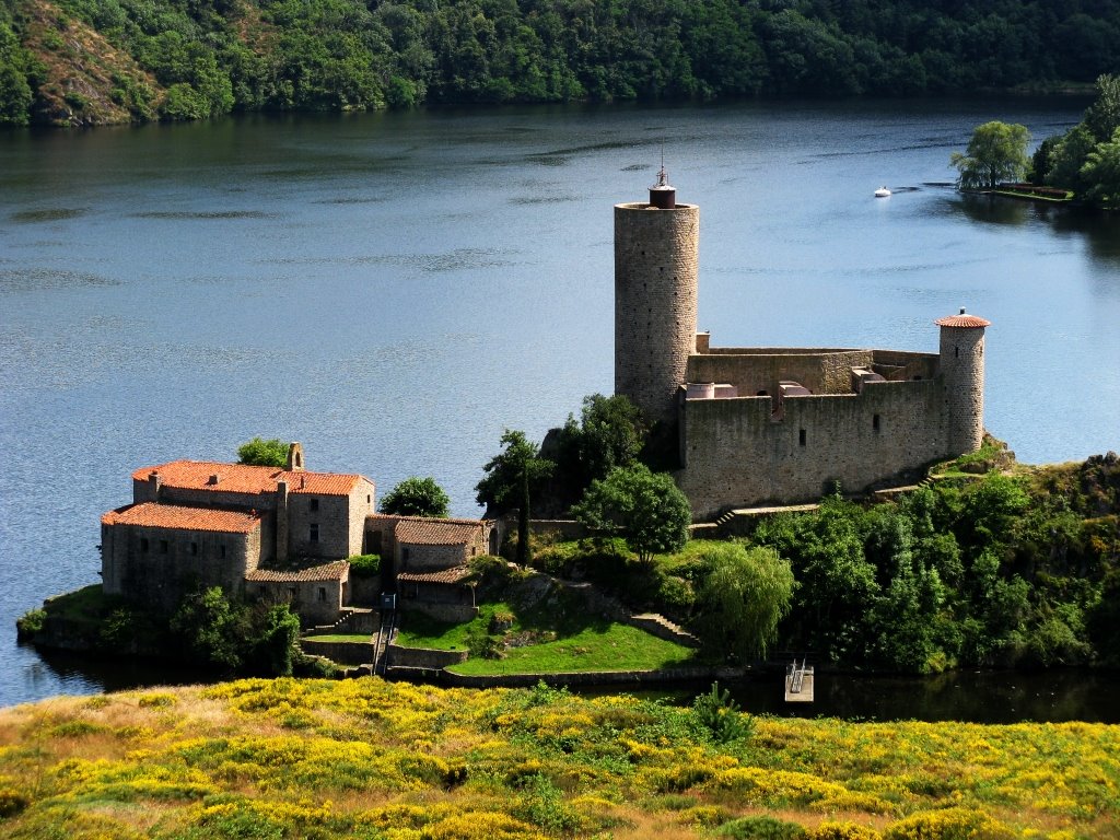 Château au lac grangent by bester95