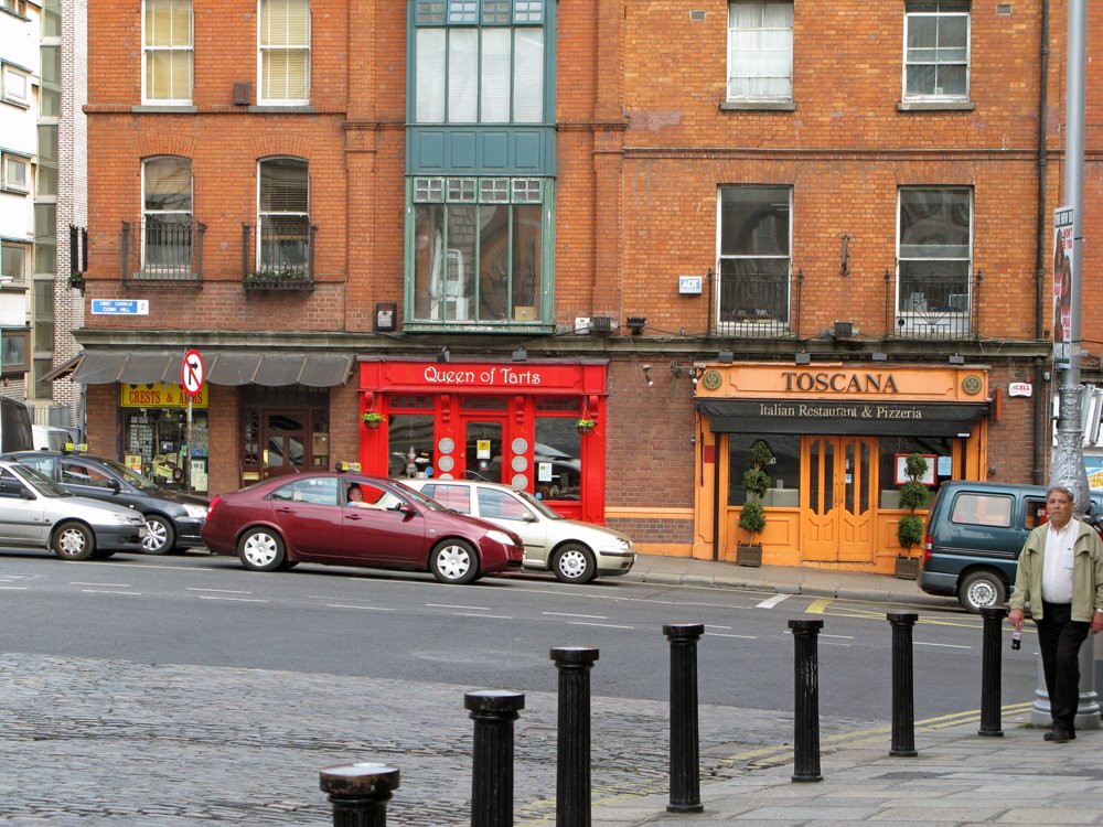 Dublin, Ireland. Dame Street (2) by Eivind Friedricksen