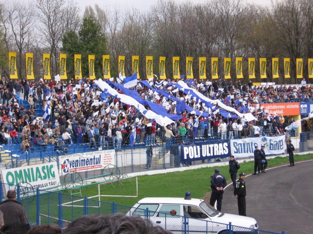 Galeria Poli Iasi by CostelMarius