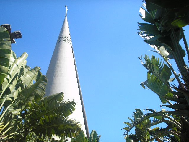 Catedral Nossa Senhora da Gloria - Maringá/PR by Luiz Brunelli