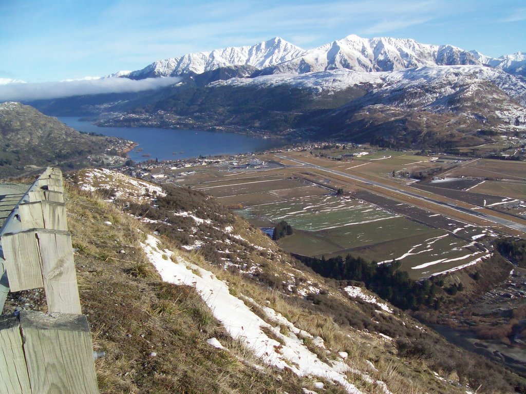 Queenstown, New Zealand by Michaeljscott