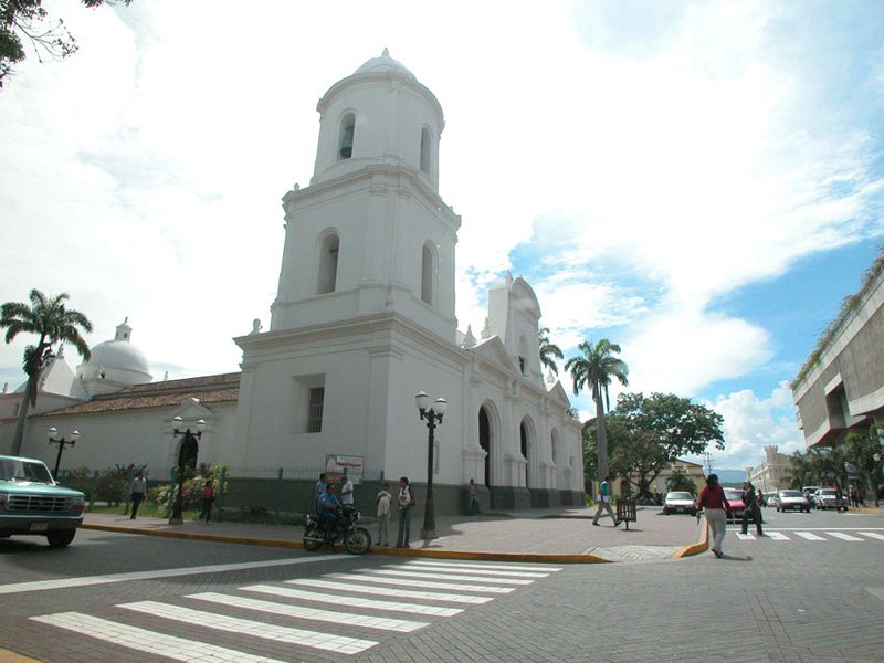 Iglesia Concepción by Antonio Tielve