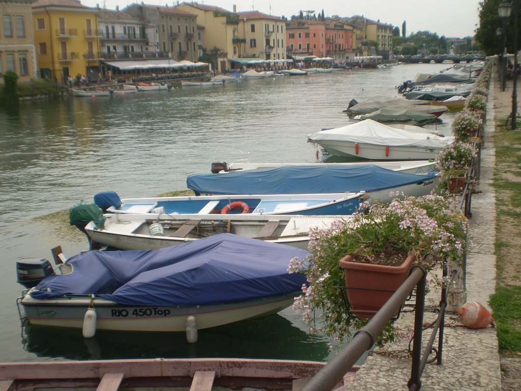 PESCHIERA DEL GARDA - ESTATE 2008 by Maria Salette Jacque…