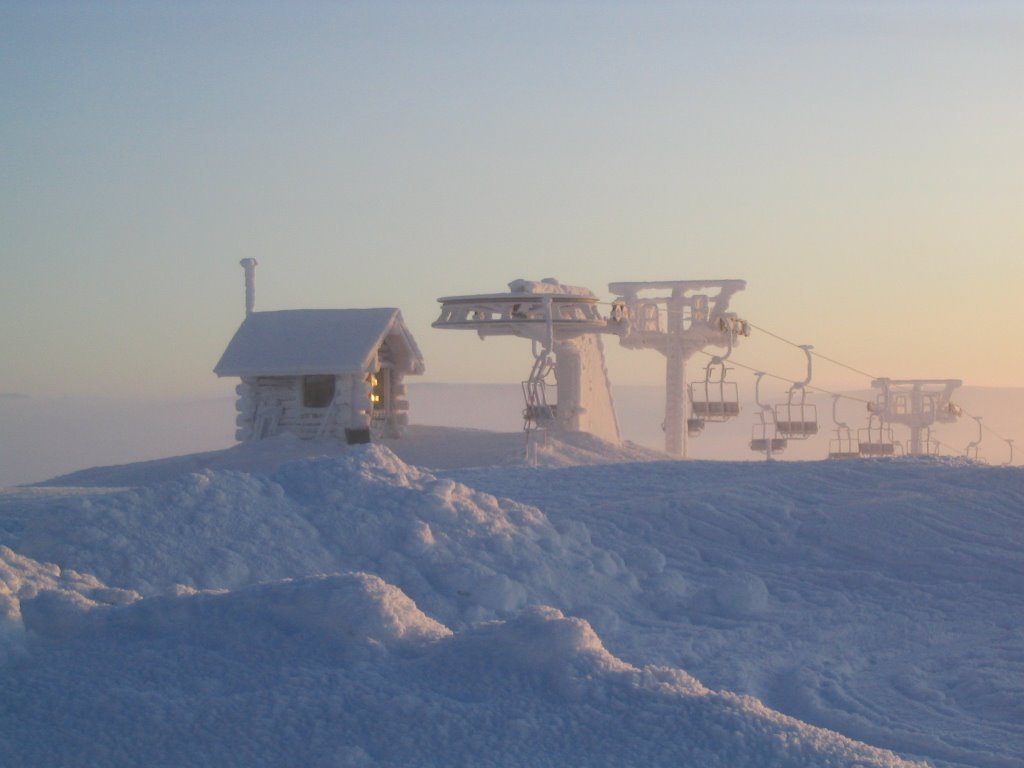 Lasketteluhissi, Kaunispää, Saariselän tunturialue, (Inari) - 24.1.2007 klo 13:06 by Birit Schenk