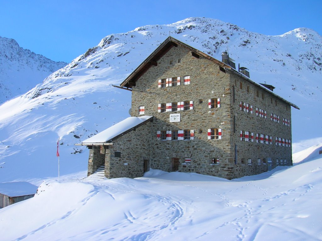 Martin Busch Hütte by mbarchfe