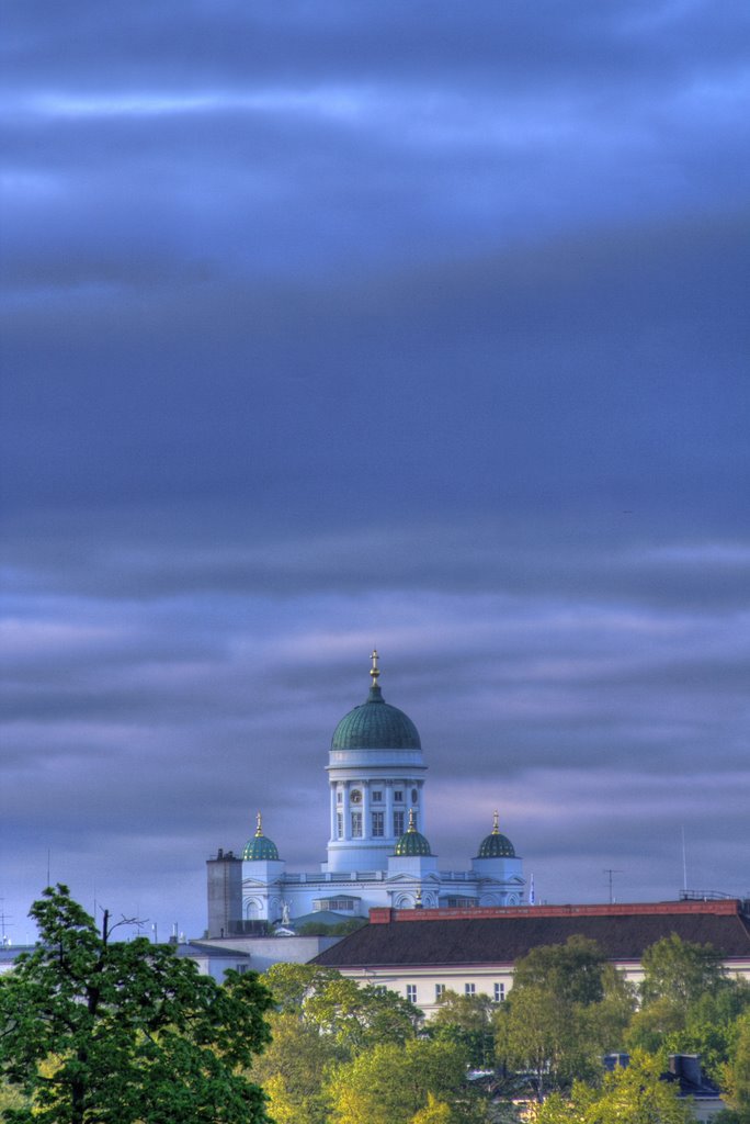 Helsinki Cathedral from Linnunlaulu by Mikko Muinonen