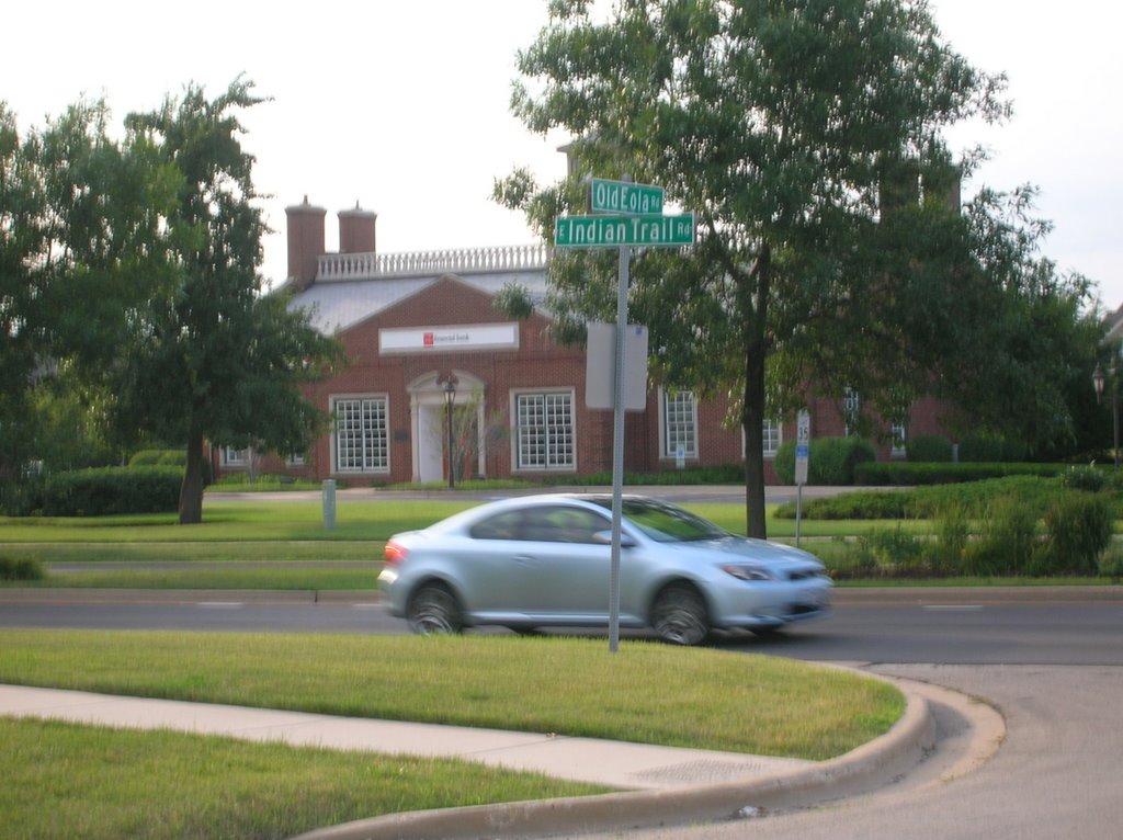 Fairly new bank across from eola and gated community by cassiemc08