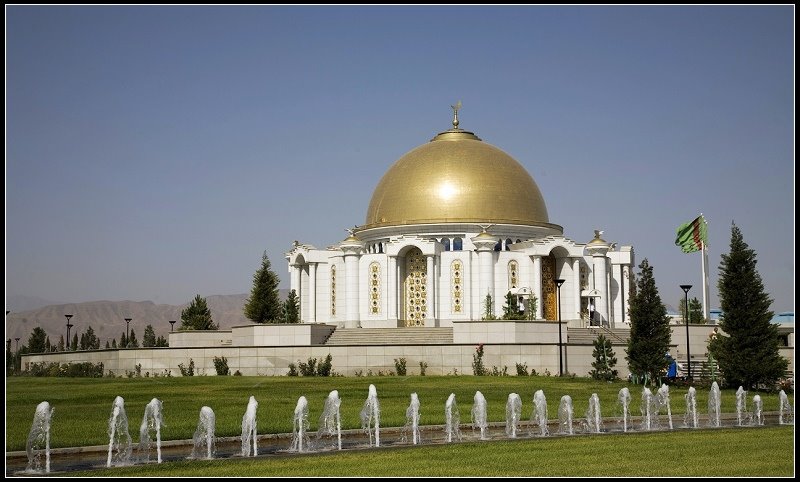 Ashgabat, Turkmenistan by 尼尔伯甲