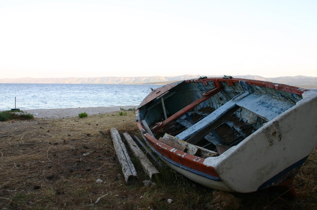 On the Beach of Bol by Tom B.