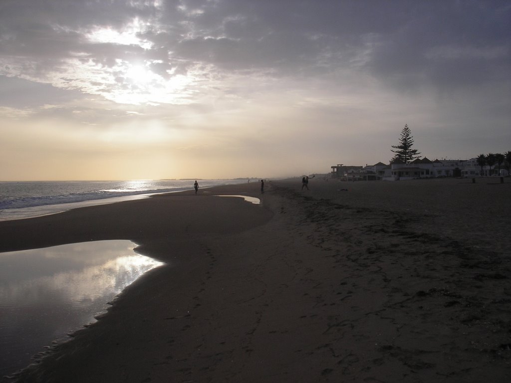 Playa de La Antilla by Alberto Duque