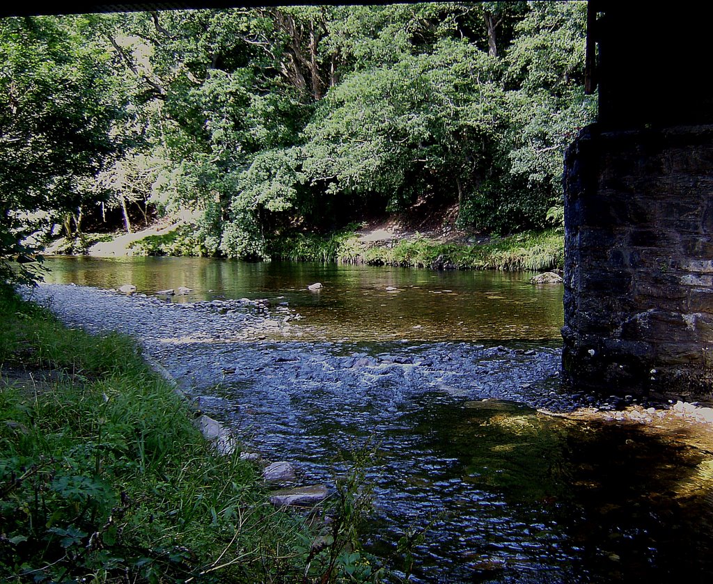 Afon Llugwy Betws-y- Coed by jontat