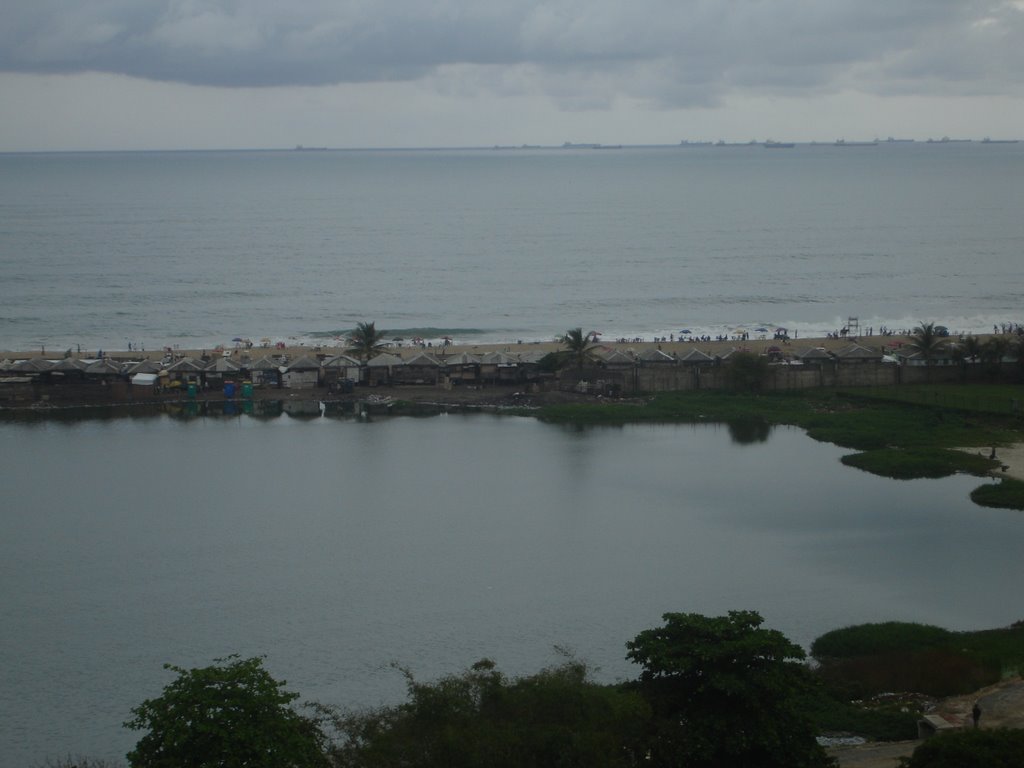 Sea view from Eko Hotels. VI, Nigeria by finolait