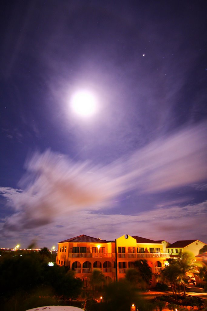 Jupiter and full moon in southeastern sky by Chris M. Welch