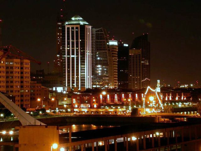 Puerto Madero, by night by mgarcia