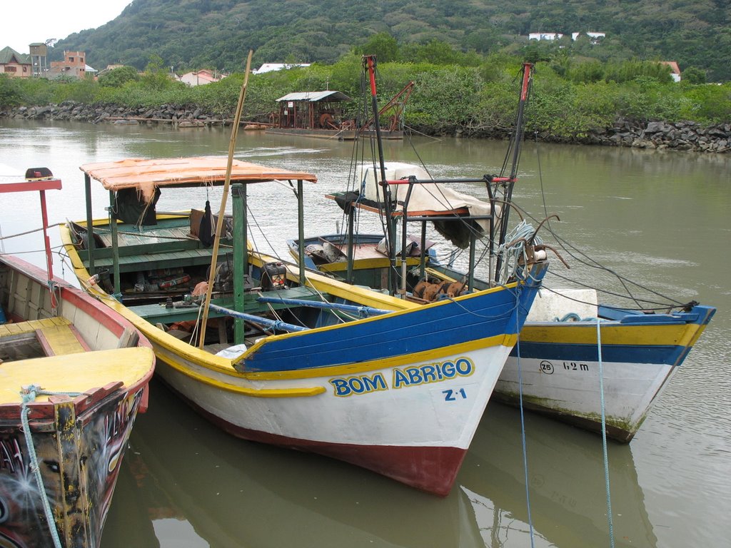 Peruibe, Brazil by  Nelson Gonçalves