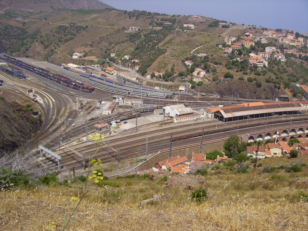 Spurwechselbahnhof Cerbere by Europe Rider