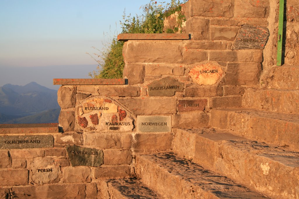 Treppe zum Jägerdenkmal by Matthias Haberstock