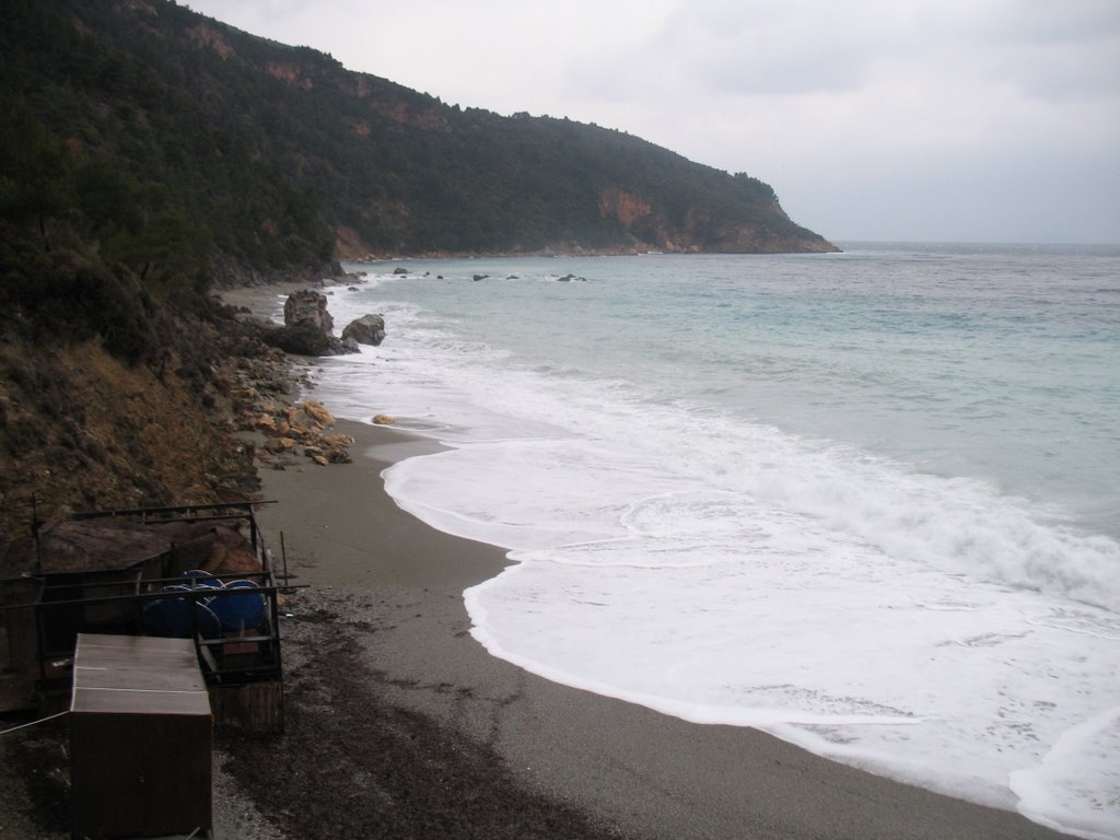 Storm in Velanio beach - winter by VirgileT