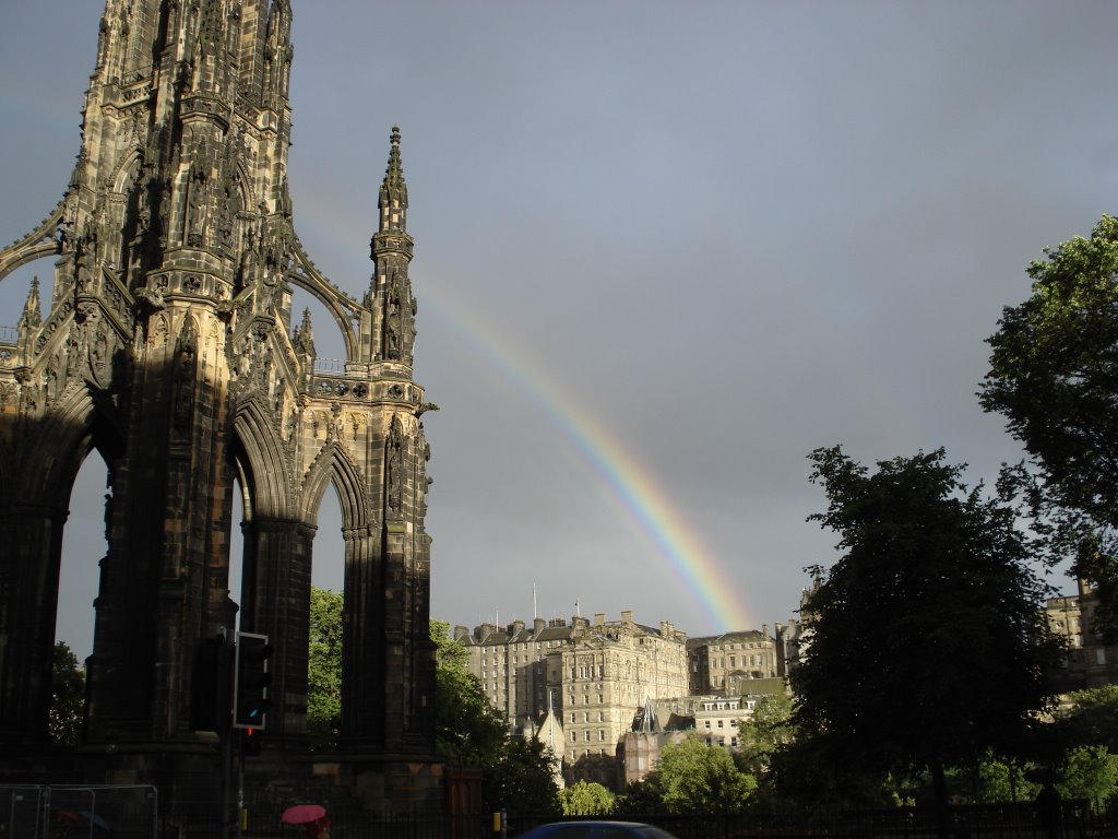 Rainbow on Princes Street by smeraldin90