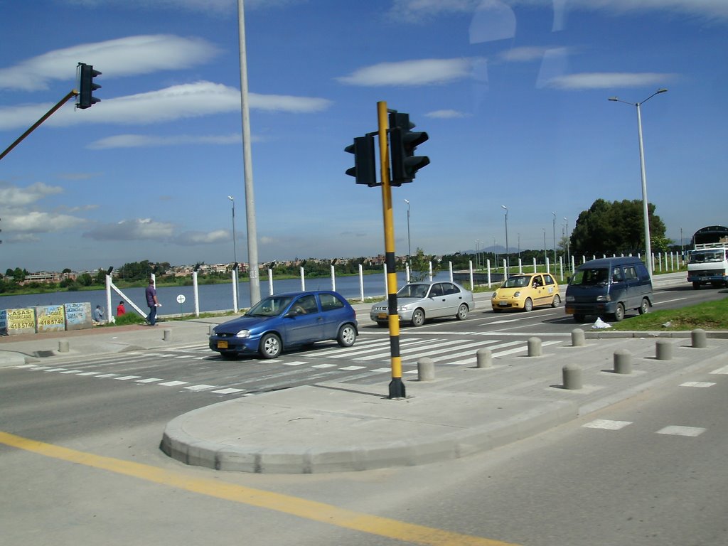 View of the Cali avenue (now completly built) towards the Juan Amarillo artificial lake by John Bernal