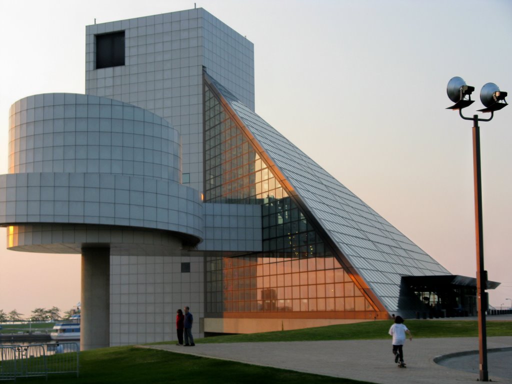 Rock & Roll Hall of Fame by chantsign