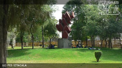 Jardin y estatua by Steffany