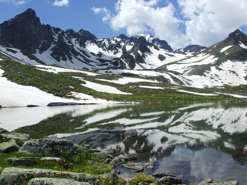 53780 Yaylaköy/Çamlıhemşin/Rize, Turkey by Mehmet Ercan