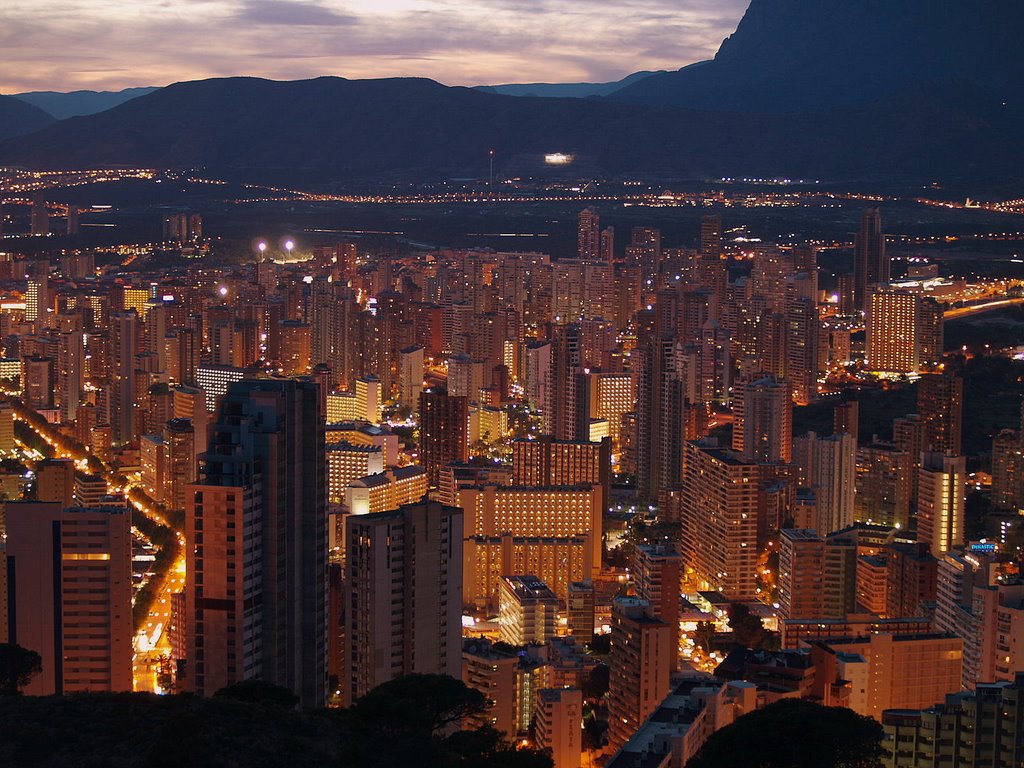 Benidorm desde Sierra Helada by Patatibiri