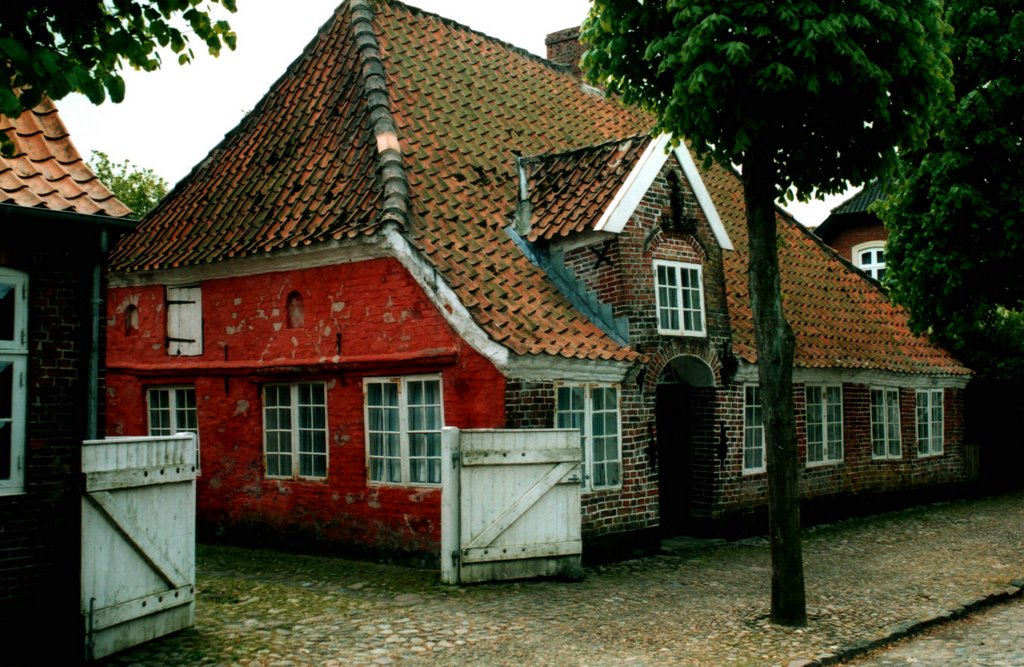 House in the the old street of Møgeltønder by Jensen75