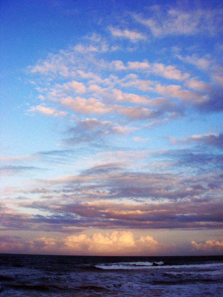 Entardecer na Praia do Borete by Guilherme Coelho