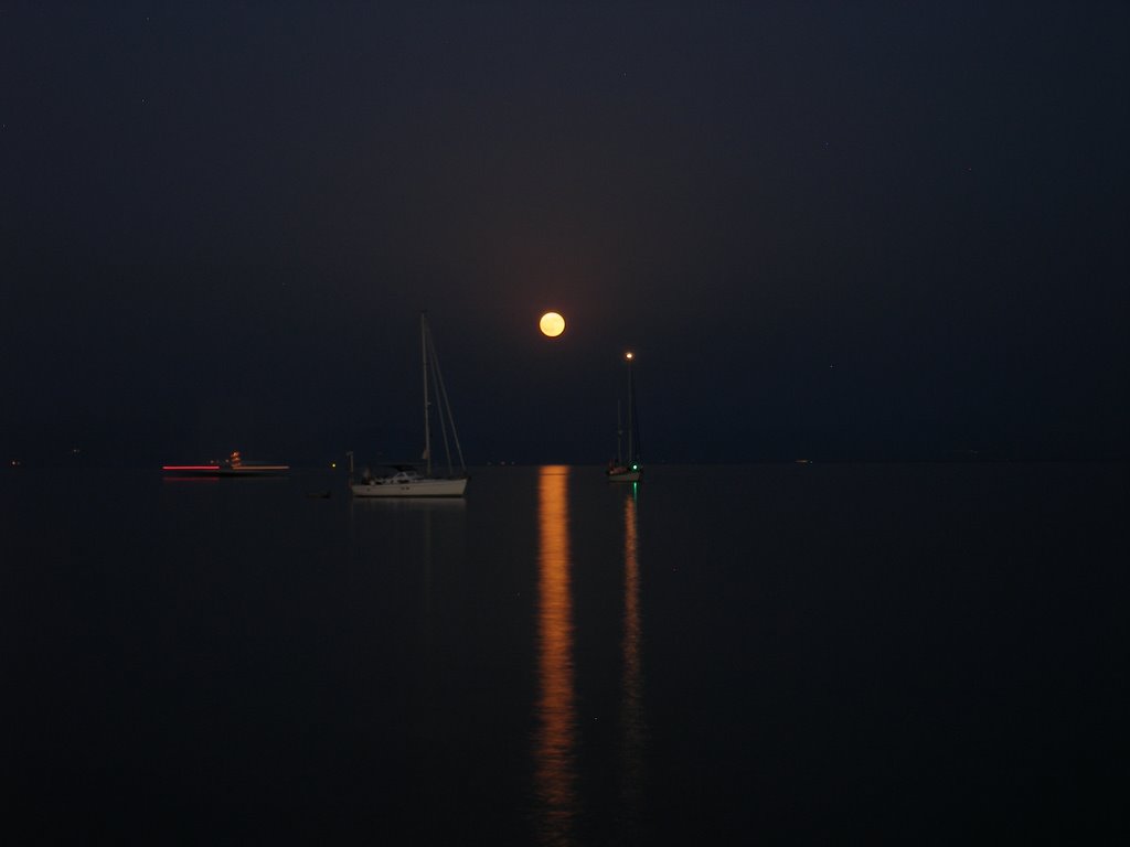 Corfu, full moon - Πανσέληνος στην γαρίτσα by Νίκος Γρηγορόπουλος