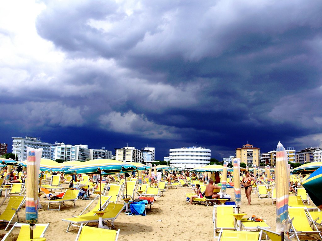 Prima della tempesta … nuvoloni sopra Bibione 28451 views 2 favorites 6 likes by Imre Lakat