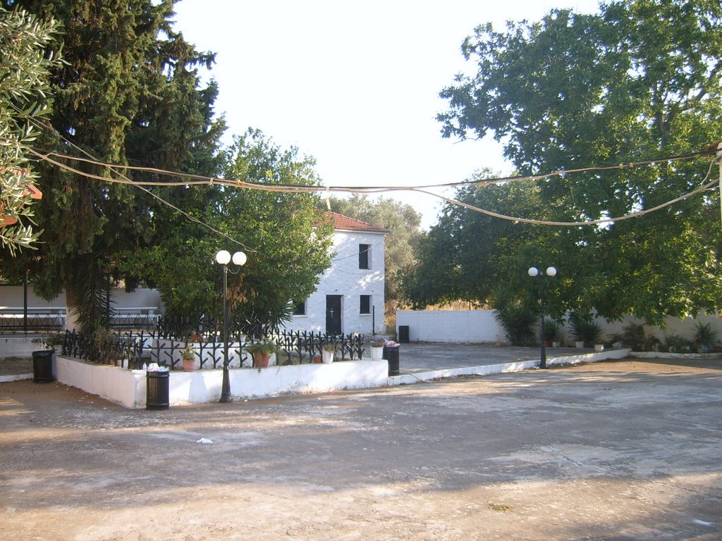 Lesini monastery / Στο μοναστήρι της Παναγιάς της Λεσινιώτισσας by Papanikolaou K