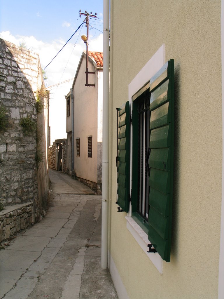 Colorful Alleys by Tania Lugomer-Pomper